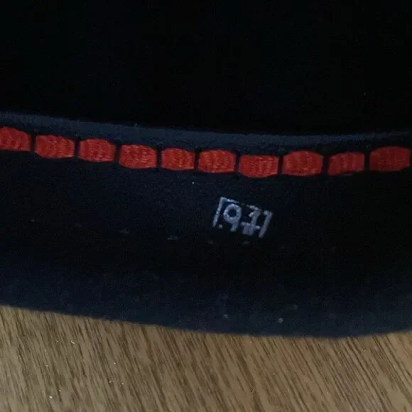 Vintage Foulard  DeLuxe  beret - Picture 7 of 8